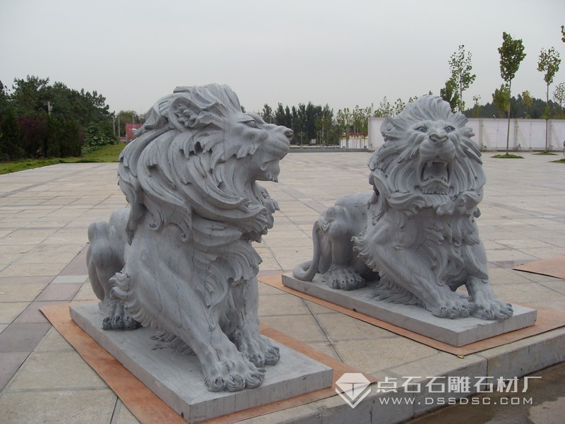 石雕雄獅 青石