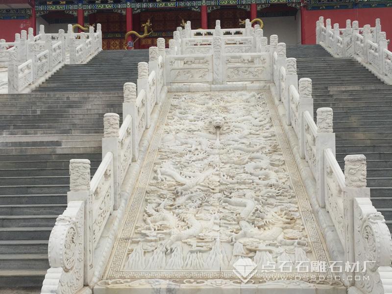 漢白玉欄桿